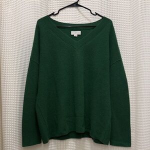 Velvet by Graham and Spencer - 100% Cashmere Deep Green V-Neck Sweater